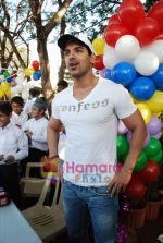 John Abraham attends Sports day for spcial children in Jamnabai Narsee school on 24th Dec 2009 (32).JPG