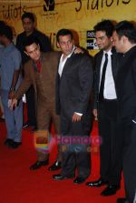 Aamir Khan, Salman Khan, Rajkumar Hirani, Madhavan at 3 Idiots premiere in IMAX Wadala, Mumbai on 23rd Dec 2009 (19).JPG