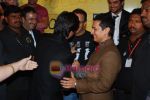 Aamir Khan, Shahrukh Khan at 3 Idiots premiere in IMAX Wadala, Mumbai on 23rd Dec 2009 (2).JPG