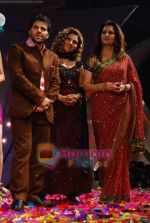 Bhaktiyar, Tanaaz Currim, Poonam Dhillon at Big Boss Grand Finale in Lonavala on 26th Dec 2009 (96).JPG
