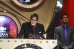 Amitabh Bachchan at the Red Carpet of Apsara Awards in Chitrakot Grounds on 8th Jan 2010 (2).JPG