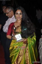 Vidya Balan at Star Screen Awards red carpet on 9th Jan 2010 (3)~0.JPG