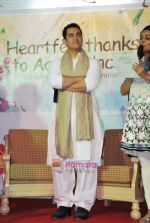 Aamir Khan grace Seksaria School festival in Malad, Mumbai on 10th Jan 2010 (44).JPG