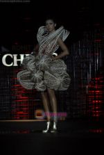 Rohit Bal creates Magical fashion at Chivas Studio in Grand Hyatt, Mumbai on 10th Jan 2010 (16).JPG