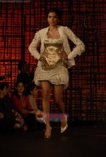 Rohit Bal creates Magical fashion at Chivas Studio in Grand Hyatt, Mumbai on 10th Jan 2010 (21).JPG