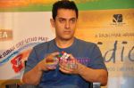 Aamir Khan meet Tata Tea-3 Idiots contest winners in J W Marriott, Juhu, Mumbai on 12th Jan 2010 (18).JPG