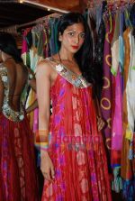 Nina Manuel at Anupama Dayal_s collection in Bombay Electric on 12th Jan 2010 (4).JPG
