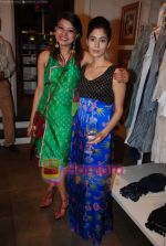 at Anupama Dayal_s collection in Bombay Electric on 12th Jan 2010 (28).JPG