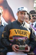 Salman Khan at Salman Khan_s Veer race at Heelo Million race in Mahalaxmi Race Course on 17th Jan 2010 (18).JPG