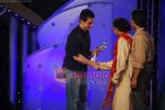 Aamir Khan at IBN7 Super Idols to honor achievers with disability in Taj Land_s End on 19th Jan 2010 (2).JPG
