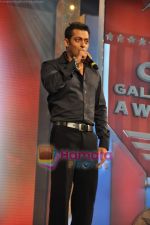 Salman Khan at CID Galantry Awards in Taj Land_s End, Mumbai on 19th Jan 2010 (29).JPG