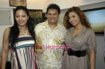 at Rakhi Sawant_s Beauty lounge launch in Andheri on 8th Feb 2010 (18).JPG