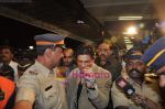 Shahrukh Khan leave for My Name Is Khan premiere in Mumbai on 10th Feb 2010 (10).JPG