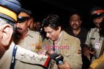Shahrukh Khan leave for My Name Is Khan premiere in Mumbai on 10th Feb 2010 (13).JPG
