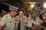 Shahrukh Khan leave for My Name Is Khan premiere in Mumbai on 10th Feb 2010 (9).JPG
