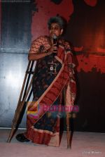 Model walks the ramp for designer Nisha Sagar show for Kalaghoda Festival in Kalaghoda on 13th Feb 2010 (70).JPG