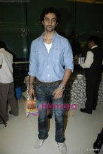 Kunal Kapoor at Tresorie store launch in Oberoi Mall on 17th Feb 2010 (2).JPG