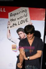Shahrukh Khan promotes My Name is Khan in Cinemax on 20th Feb 2010 (44).JPG
