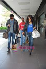 Ranbir Kapoor, Priyanka Chopra spotted at Mumbai airport back from New York on 6th March 2010 (19).JPG