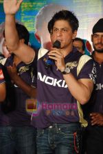Shahrukh Khan ties up with XXX energy drink for Kolkatta Knight Riders and jersey launch in MCA on 9th March 2010 (69).JPG