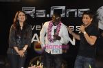 Shahrukh khan, Akon, Kareena Kapoor at Ra.One media meet in SaharaStar, Mumbai on 9th March 2010 (46).JPG