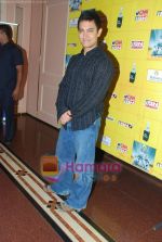 Aamir Khan at CNN IBN heroes event in Trident, Mumbai on 10th March 2010 (3).JPG