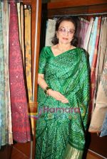 Asha Parekh at the Launch of Shubhrata Dutta_s Jamdani Saree collection in Juh, Mumbai on 23rd March 2010 (16).JPG