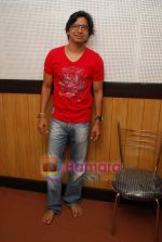 Shaan records for film Who_s There in Majestic recording studio on 24th March 2010 (3).JPG