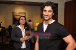 Kunal Kapoor at Gallerie Angel Arts exhibition in J W Marriott on 26th March 2010 (155).jpg