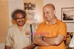 Anupam Kher at the launch of book HISTORY IN THE MAKING by photogrpaher Aditya Arya in NCPA on 2nd April 2010 (12).JPG