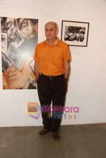 Anupam Kher at the launch of book HISTORY IN THE MAKING by photogrpaher Aditya Arya in NCPA on 2nd April 2010 (7).JPG