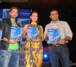 Dia Mirza, Neil Mukesh, Virendra Sehwag at Lonely Planet Mag Delhi Launch on 5th April 2010 (6).jpg