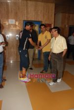 Akshay Kumar launches Pankaj Dheer_s Abbhinnay acting academy in Jogeshwari on 7th April 2010 (10).JPG