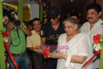 Akshay Kumar launches Pankaj Dheer_s Abbhinnay acting academy in Jogeshwari on 7th April 2010 (50).JPG