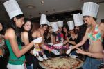 Femina Miss India finalists make giant pizza in Novotel Hotel, Juhu on 7th April 2010 (16).JPG