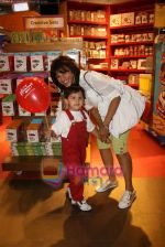 Mansi Scott at Hamleys toy store launch in Phoenix Mills on 9th April 2010 (2).JPG