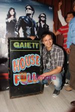 Vivek Oberoi promotes Prince at Gaiety in Bandra on 9th April 2010 (15).JPG