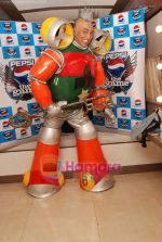 Vindu Dara Singh promotes Pepsi the game in Film City on 12th April 2010 (9).JPG
