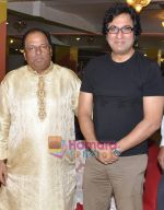 triloki prasad & talat aziz at the Audio release of album Rraahat in Renaissance club, Andheri west on 17th April 2010.jpg