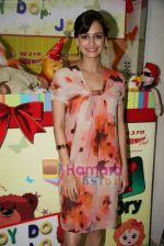 Dia Mirza spends time with NGO Children Toy Foundation in Radio Mirchi on 23rd April 2010 (16).JPG