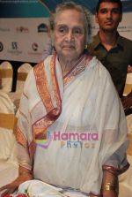 Sulochana at Dadasaheb Phalke Awards in Bhaidas Hall on 30th April 2010 (78).JPG
