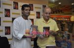 Anupam Kher unveils The Princely Gift book in Crossword, bandra, Mumbai on 5th May 2010 (16).JPG