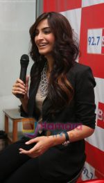 Sonam Kapoor promotes I Hate Love Stories at Big FM on 24th May 2010 (6).JPG