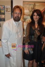 Twinkle Khanna and Rajesh khanna inaugurate Prithvi Soni exhibition in Jehangir Art Galery, Mumbai on 27th May 2010 (11).JPG