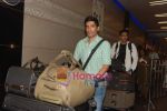 Manish Malhotra leave for IIFA Colombo in Mumbai Airport on 1st June 2010  (2).JPG