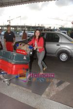Isha Sharvani leave for IIFA Colombo in Mumbai Airport on 2nd June 2010 (10).JPG