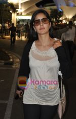 Katrina Kaif return from Raajneeti Dubai Promotions in  International Airport, Mumbai on 3rd June 2010 (2).JPG