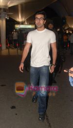 Ranbir Kapoor return from Raajneeti Dubai Promotions in  International Airport, Mumbai on 3rd June 2010 (2).JPG