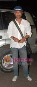 Irrfan Khan arrive back from IIFA in Mumbai Airport on 6th June 2010 (2).JPG
