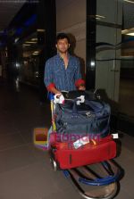 Vatsal Seth arrive back from IIFA in Mumbai Airport on 6th June 2010 (2).JPG